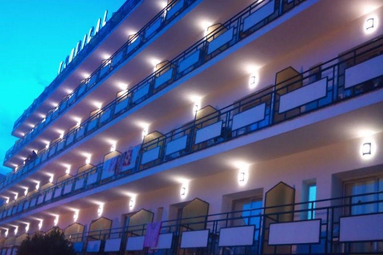 Hotel Tropical San Antonio  Exteriör bild